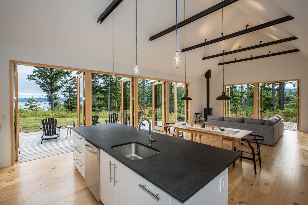 Diamond Residential Mortgage for a Rustic Kitchen with a Open to Deck and the Coyle by Prentiss Balance Wickline Architects