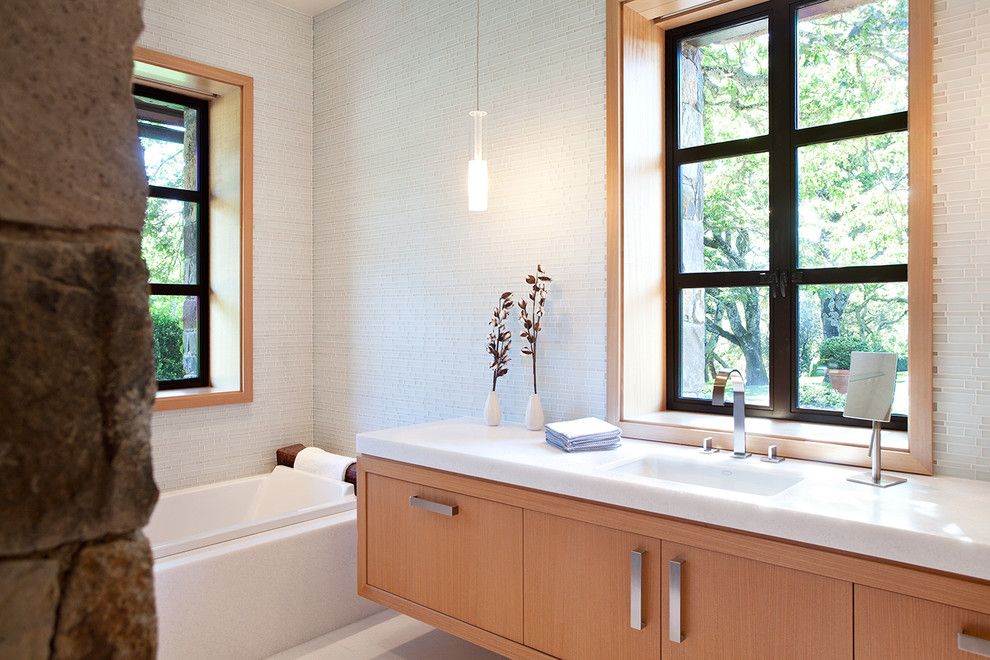 Duravit Usa for a Contemporary Bathroom with a Glasse Vase and Fieldstone Guest Cottage by De Meza + Architecture