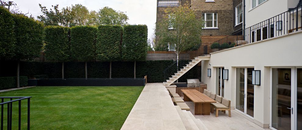 Emkay for a Contemporary Landscape with a Tapis Vert and Contemporary by Mitchell Berry Architects