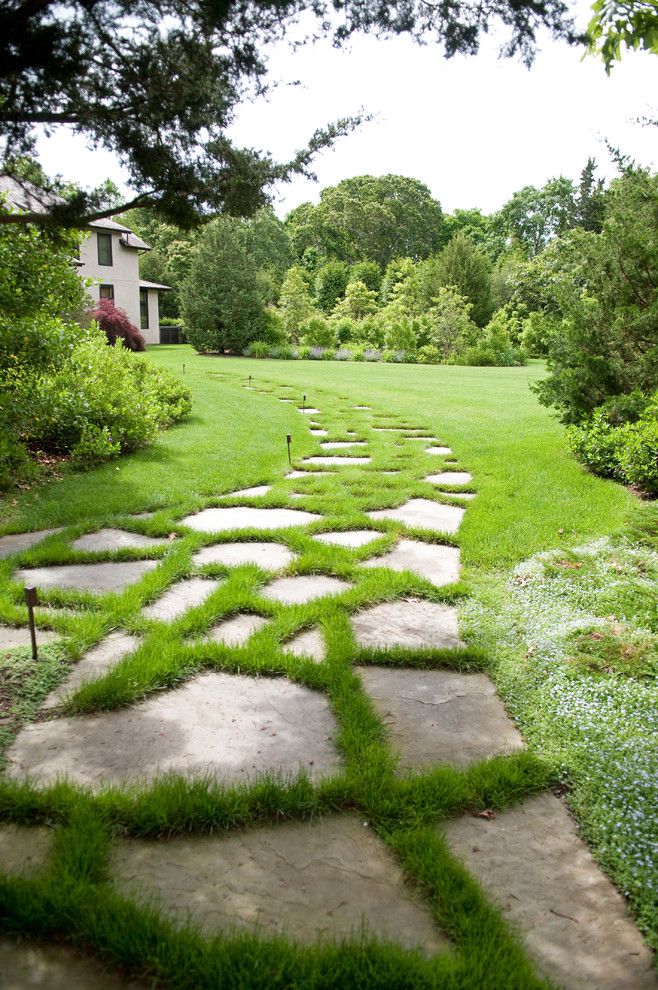 Flatstock for a Contemporary Landscape with a Path and Actor's Colony North Haven Village New York by Lear & Mahoney Landscape Associates