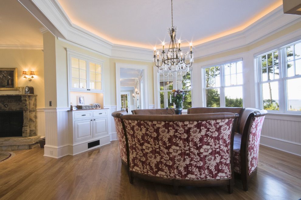 Glen Cove Theater for a Traditional Dining Room with a Crown Moulding and Mallets Bay Shingle by Birdseye Design