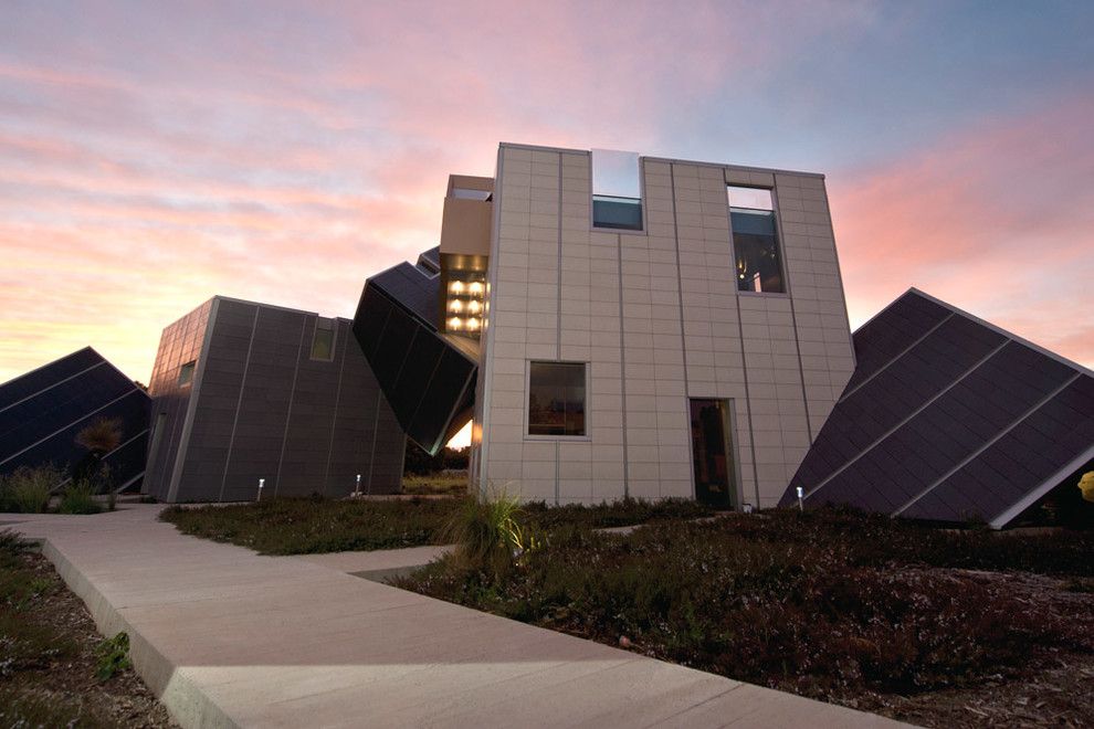 Hendrick House for a Modern Exterior with a Rolling Cube House and the Rolling Cube House by Brickworks Building Products