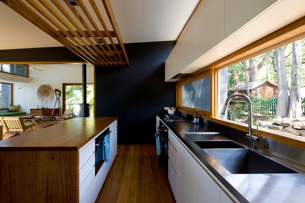 Home Decor Liquidators for a Contemporary Kitchen with a Zero Radius Sink and Ozone House by Matt  Elkan Architect