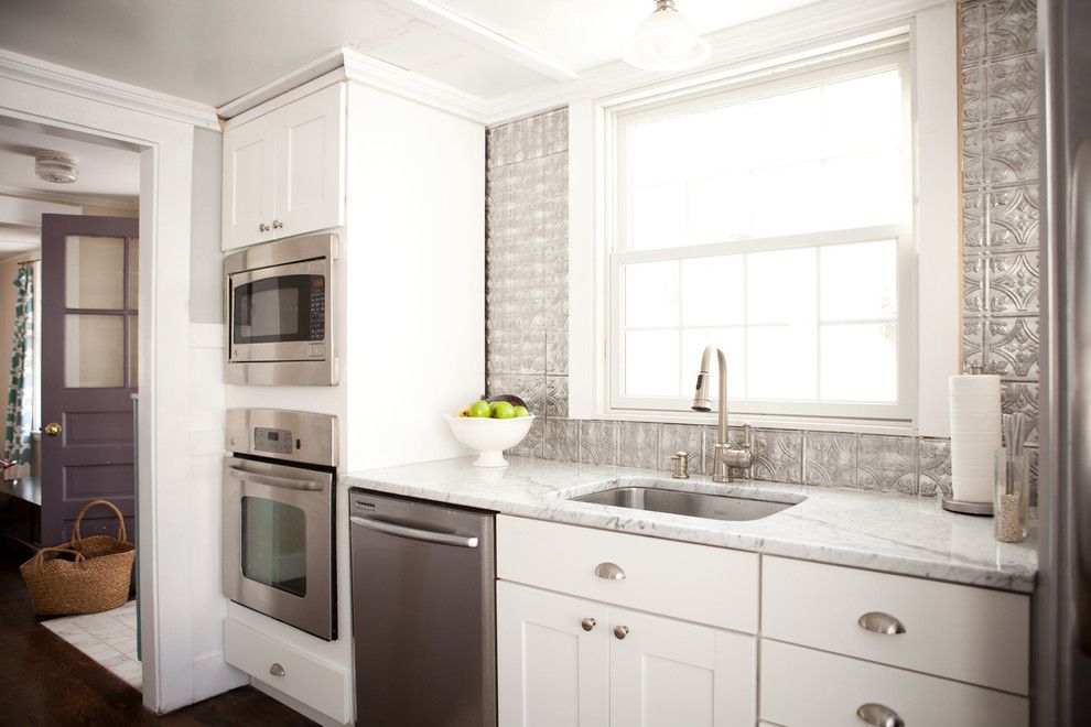 Homedepotess for a Traditional Kitchen with a Silver Backsplash and Jen Migonis by Theresa Fine