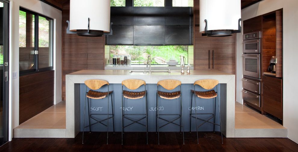 How to Use Annie Sloan Chalk Paint for a Contemporary Kitchen with a Breakfast Bar and Contemporary Kitchen by Sb architects.com