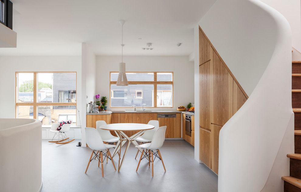 Ikea Duvet Cover for a Scandinavian Dining Room with a Vinyl Flooring and London Fields E8 by Scenario Architecture