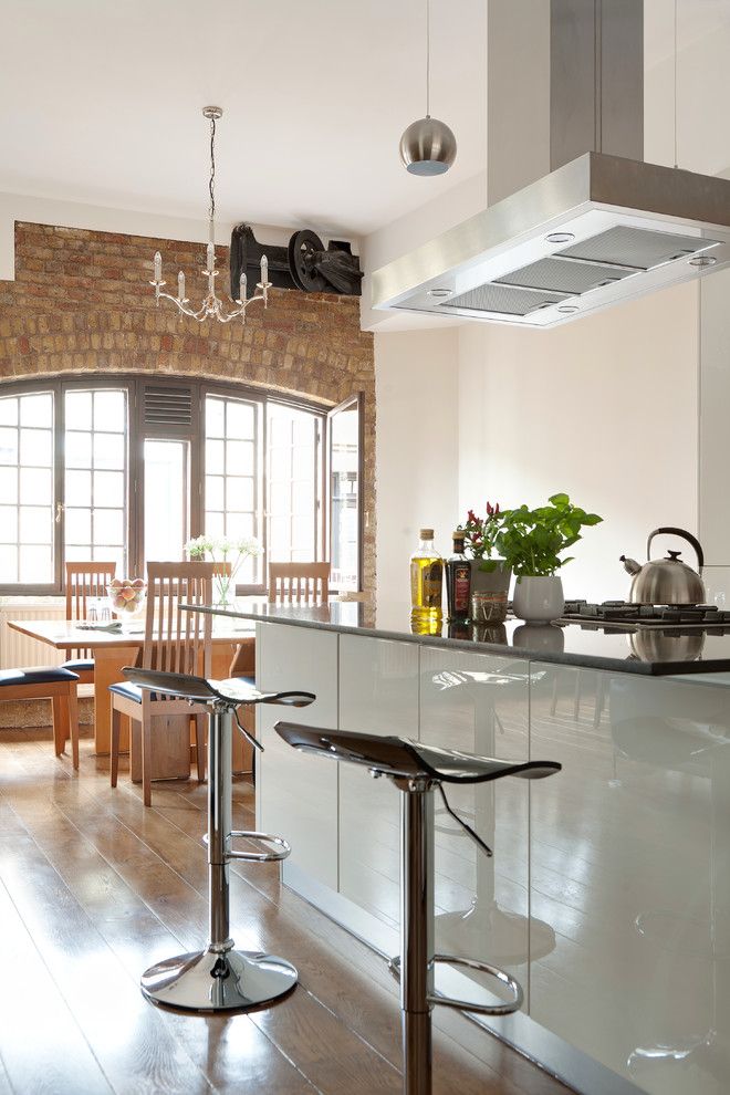 Jones Paint and Glass Provo for a Contemporary Kitchen with a Granite and Wapping Bespoke Kitchen Design by Jones Britain Kitchens