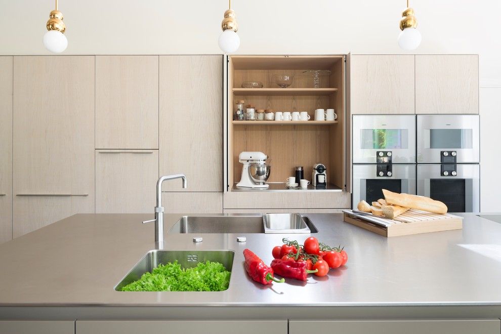 Kettle Moraine Appliance for a Contemporary Kitchen with a Aga and Country Affair by Bulthaup by Kitchen Architecture