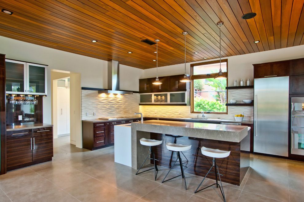 Leeds Certification for a Contemporary Kitchen with a White Backsplash and Vision House Los Angeles by Structure Home