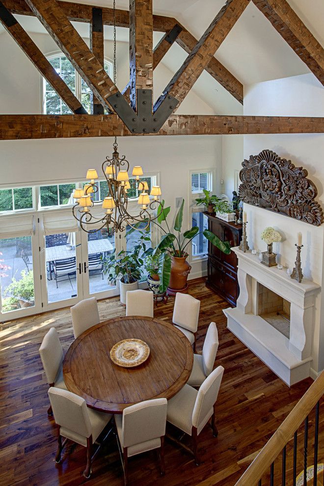 Lexus Woodland Hills for a Traditional Dining Room with a Roman Shades and Clyde Hill Estate by Dme Construction