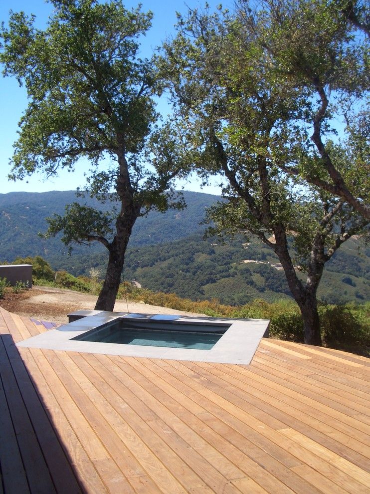 Los Gatos Spa for a Modern Pool with a Spa and Santa Lucia Preserve by Zeterre Landscape Architecture