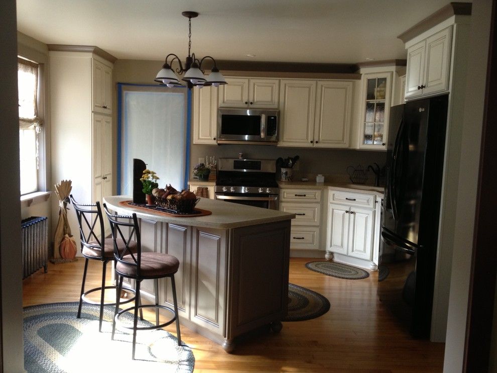 Lowes Concord Nh for a Farmhouse Kitchen with a Combination Color Kitchen Perspective and Starling, Rollinsford, Nh by Lowe's of Rochester, Nh