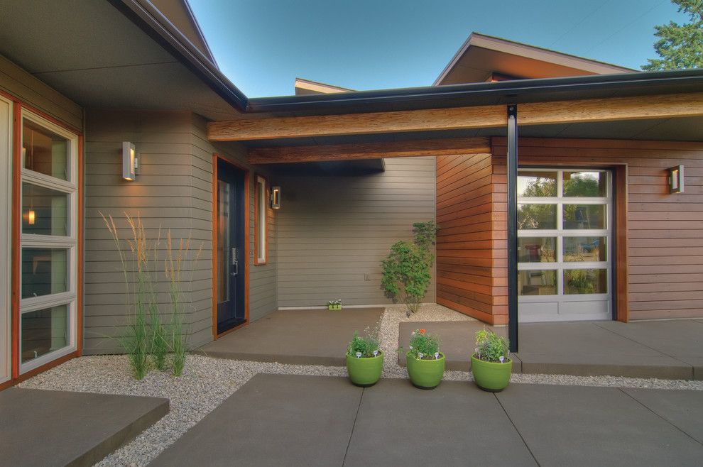 Lowes Eugene for a Transitional Patio with a Gravel and Thesage by Arbor South Architecture