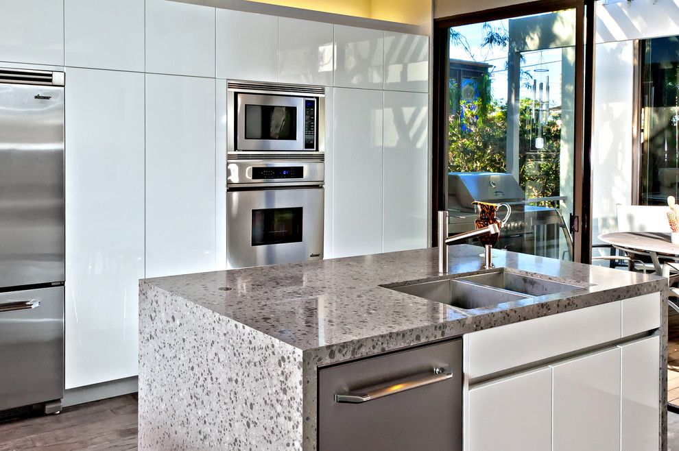 Lowes San Diego for a Modern Kitchen with a Compact Kitchen and San Diego Contemporary Kitchen by Jamie Gold, Ckd, Caps