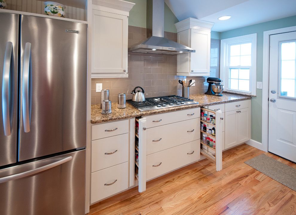 Lowes Warwick Ri for a Traditional Kitchen with a Eggshell Color Cabinets and Warwick, Ri   Kitchen Remodel by Insperiors, Llc