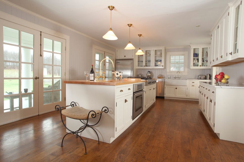 Millbrook Apartments for a Traditional Kitchen with a Kitchen Island and Extreme Makeover in Millbrook by Beckwith Group