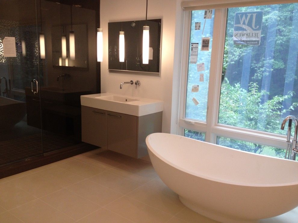 Millington Nj for a Contemporary Bathroom with a Raspel and Millington, Nj by Benjamin Cruz Designs