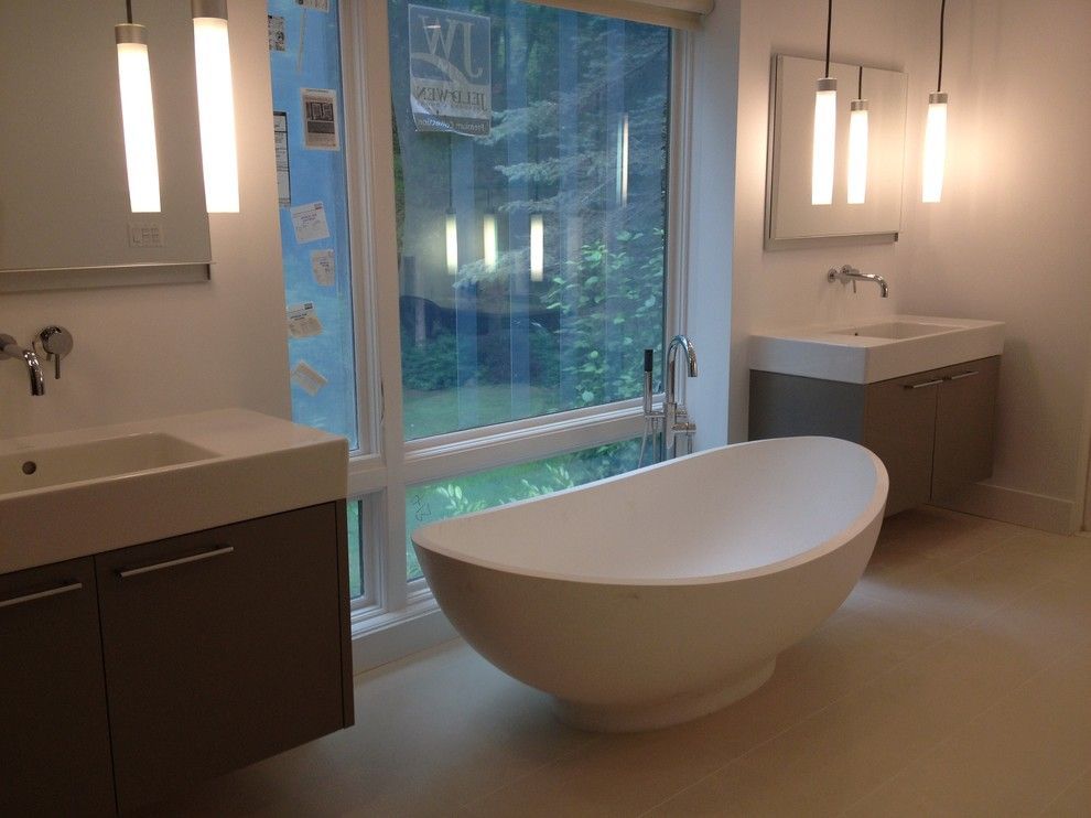 Millington Nj for a Contemporary Bathroom with a White and Millington, Nj by Benjamin Cruz Designs
