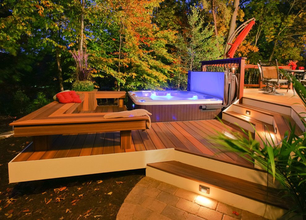 Mono Hot Springs for a Traditional Deck with a Composite Screws and Davidsonville Radius Deck by Fine Decks Inc