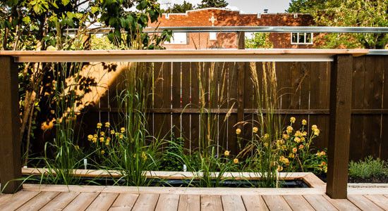 Montreal Botanical Gardens for a Contemporary Landscape with a Contenant De Plantation Subtilement Int and Urban Backyard Garden by Espaces Viridis