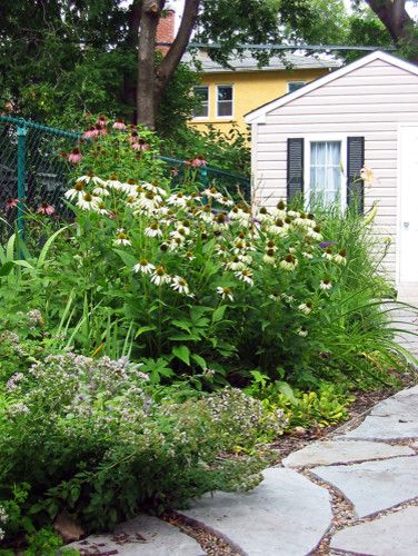 Montreal Botanical Gardens for a Traditional Landscape with a Traditional and Urban   Informal and Natural Back Garden Space Ii by Espaces Viridis