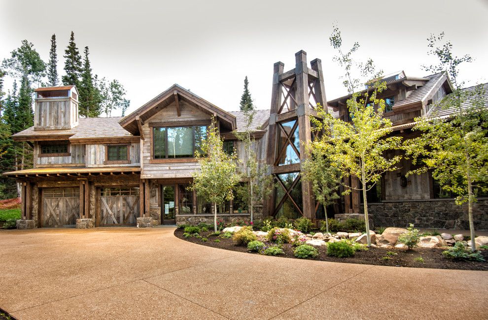 Odyssey House Utah for a Rustic Exterior with a Weathered Wood and House  in Deer Valley, Utah by Trestlewood