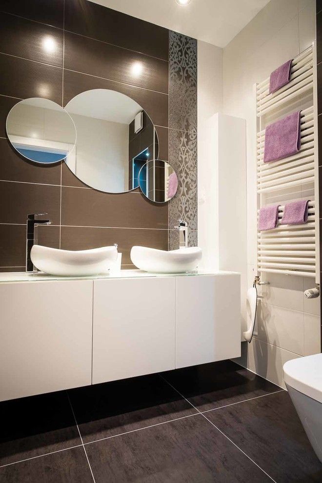 Orec for a Contemporary Bathroom with a Contemporary and House P Renovation by Arhi5ra / Petra Orec
