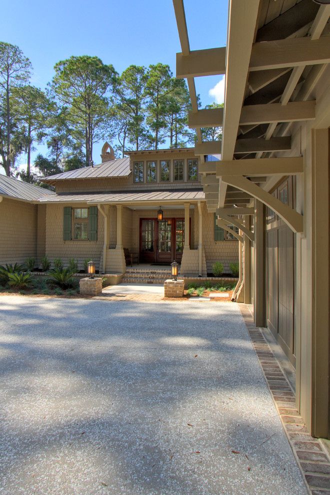 Palmetto Bluff Sc for a Traditional Exterior with a Traditional and Palmetto Bluff Home and Guest House by Ellis Construction Co., Inc.