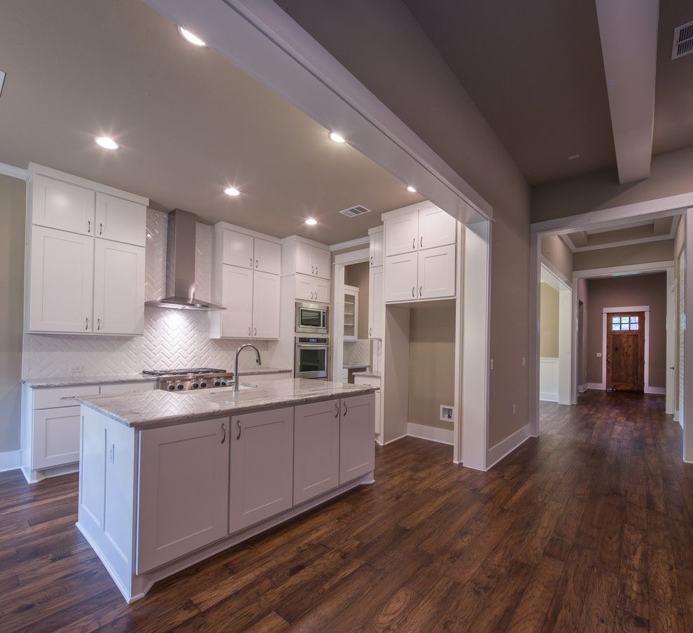 Parkview Homes for a Craftsman Kitchen with a Kitchen Island and Parkview, Austin, Tx by Brohn Homes