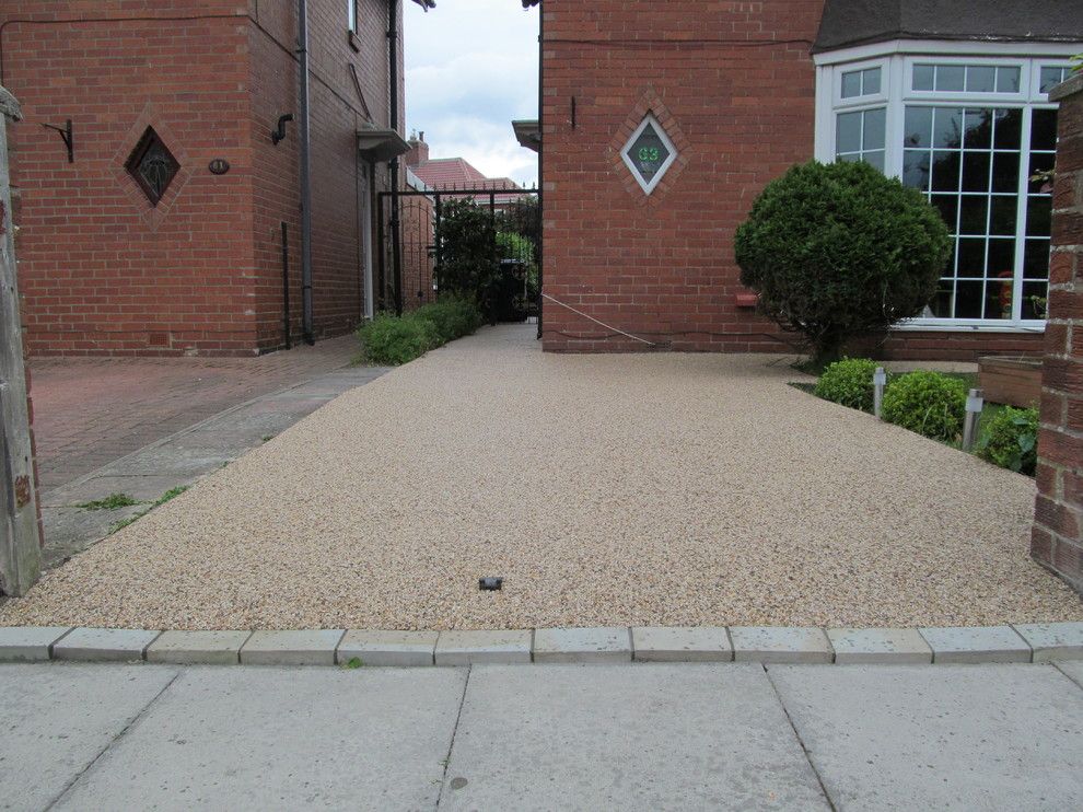 Platte Clay Electric for a Modern Exterior with a Resin Driveways Yorkshire and Resin Driveways Permeable Paving Resin Bound Gravel County Durham by Darren Hatton