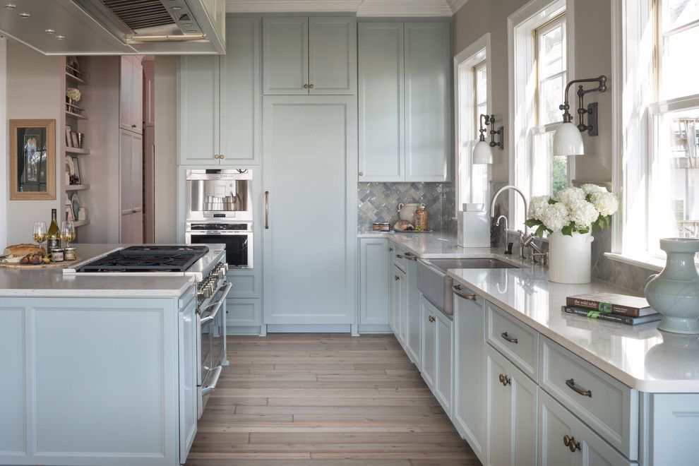 Polish Hearts Usa for a Beach Style Kitchen with a White Trim and Mondavi Designer Home by Silestone Usa