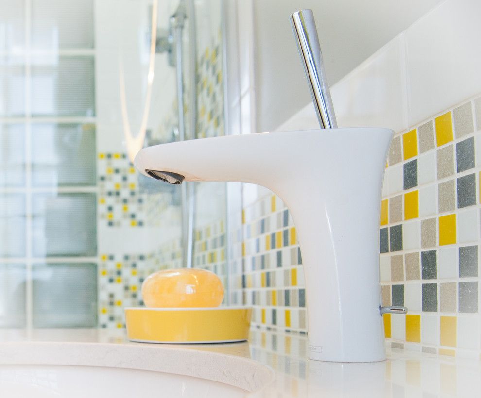 Pura Vida Miami for a Modern Bathroom with a Cesarstone Counter Top and Modern Guest Bath Remodel by Red Egg Design Group