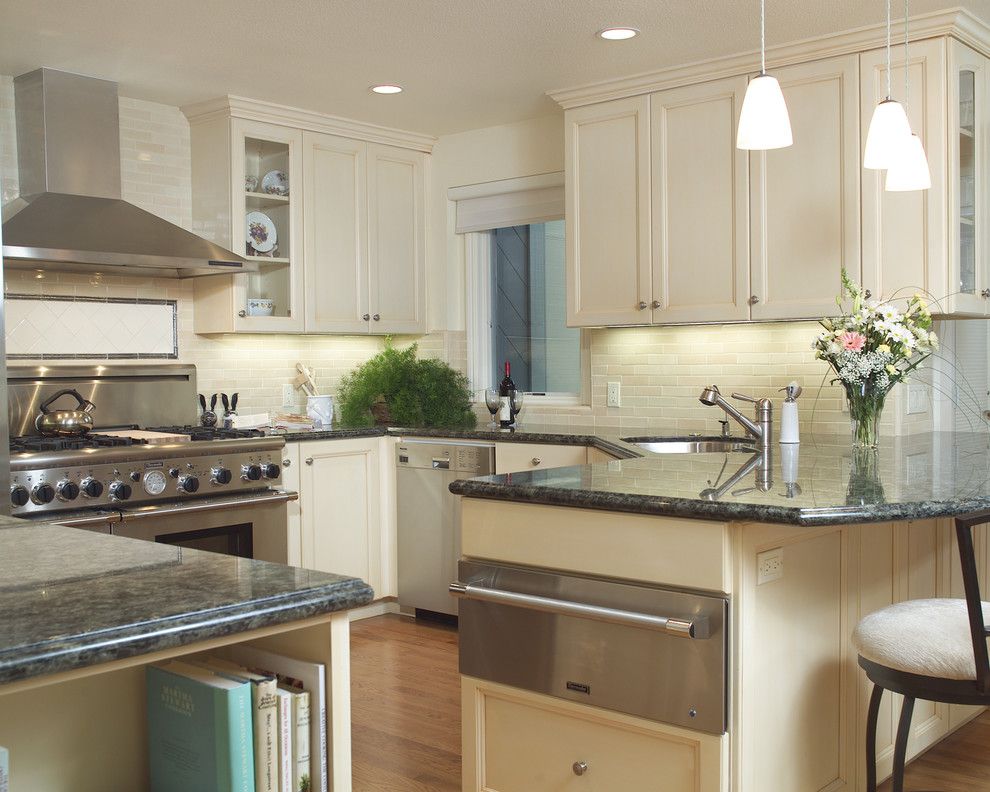 Quartz Countertops vs Granite for a Traditional Kitchen with a Glass Front Cabinets and Dzignit, Patrice Greene by Dzignit, Patrice Greene