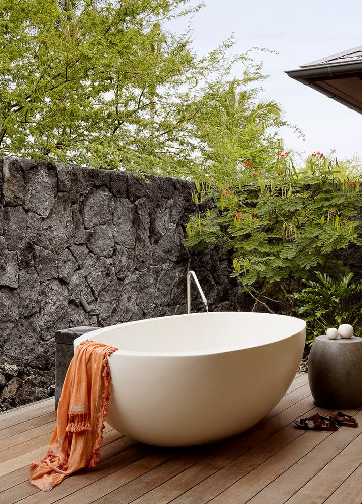 Replace Bathtub Faucet for a Tropical Bathroom with a Outdoor Bathtub and Filter House by Zak Architecture