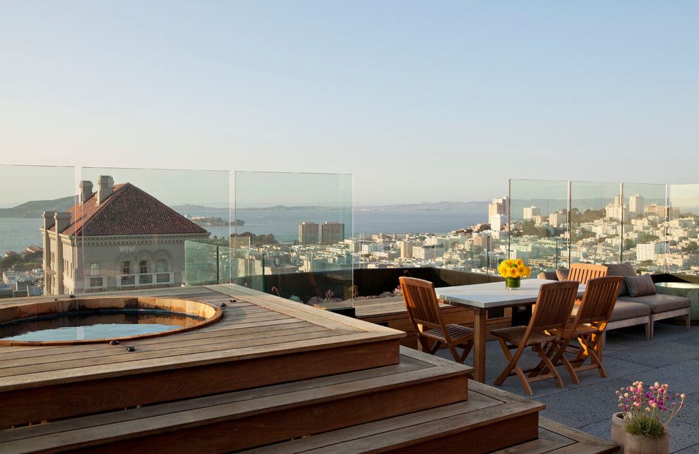 San Francisco Exploratorium for a Contemporary Deck with a Steps and Jackson Penthouse / Roof Deck, San Francisco by De Meza + Architecture