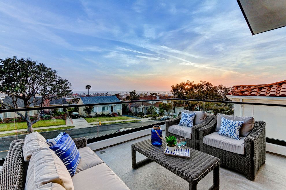 Serenata Beach Club for a Beach Style Balcony with a Deck and 327 Avenue F, Redondo Beach by Cms Interior Design Inc.