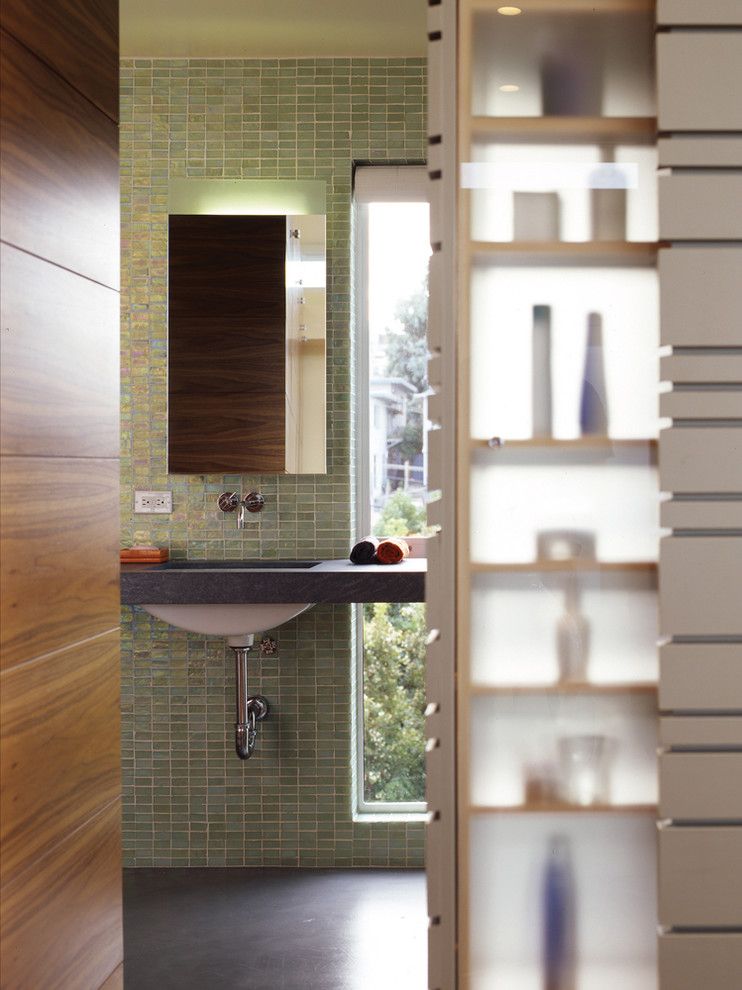 Slumberland Cedar Rapids for a Modern Bathroom with a Modern Bath and Wisconsin Street Residence by Schwartz and Architecture