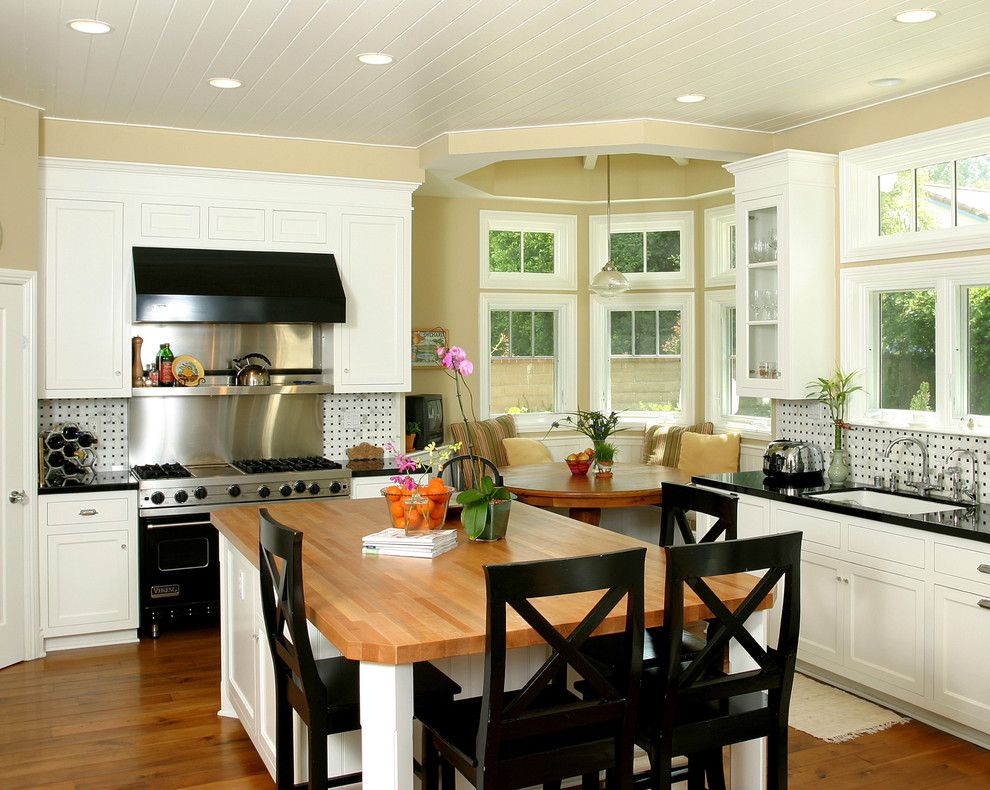 Sol Newport Beach for a Traditional Kitchen with a Wood Floor and Newport Beach Plantation Style by Grady O Grady Construction & Development, Inc.