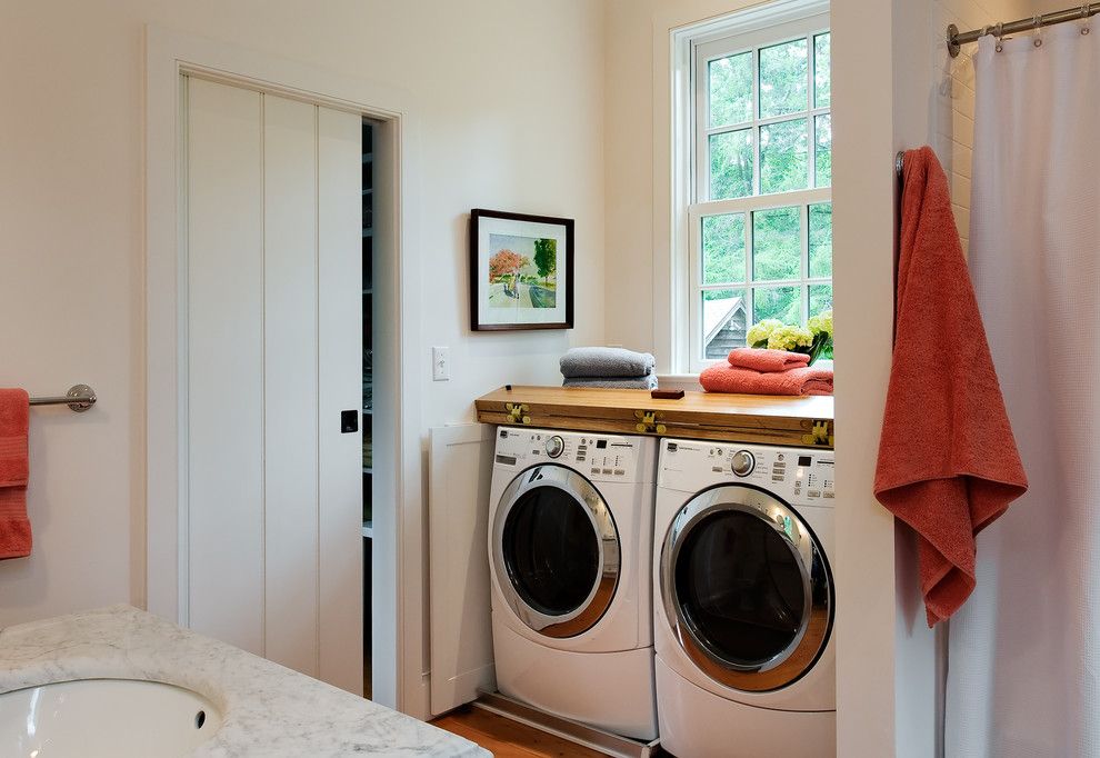 Soss for a Traditional Bathroom with a Hard Wood Flooring and Crisp Architects by Crisp Architects