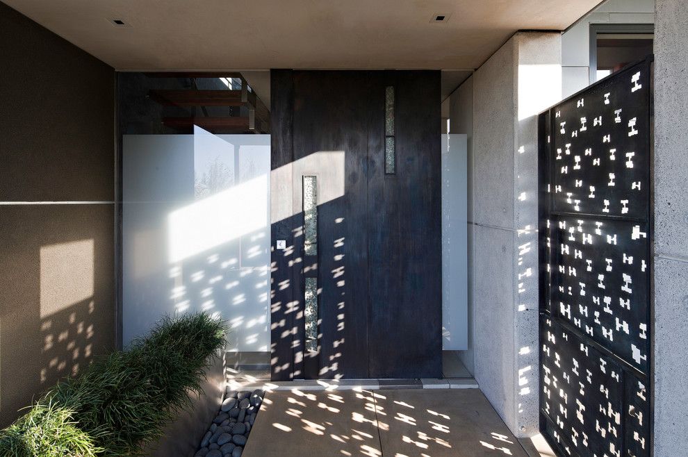 Stay Tuff Fence for a Contemporary Entry with a Natural and Berkeley Courtyard House by Wa Design Architects