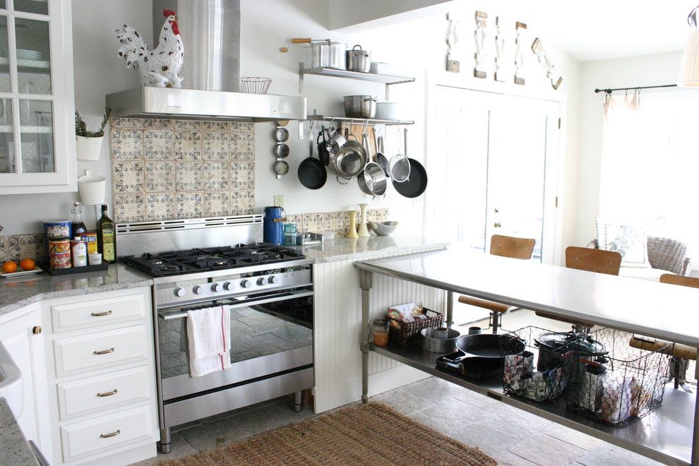 Table Shuffleboard Rules for a Eclectic Kitchen with a Chicken Wire and Kitchenlab by Rebekah Zaveloff | Kitchenlab