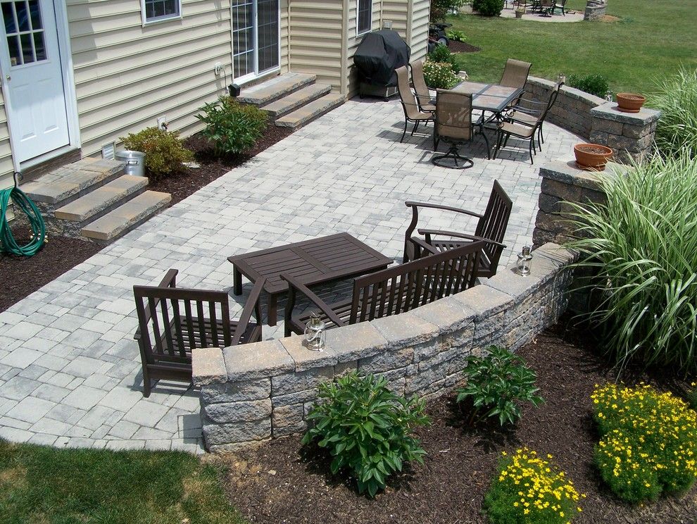 The Seasons Laurel Md for a Traditional Landscape with a Hardscaping and Patio, Retaining Wall and Landscaping by M.d. Turf & Landscape Management