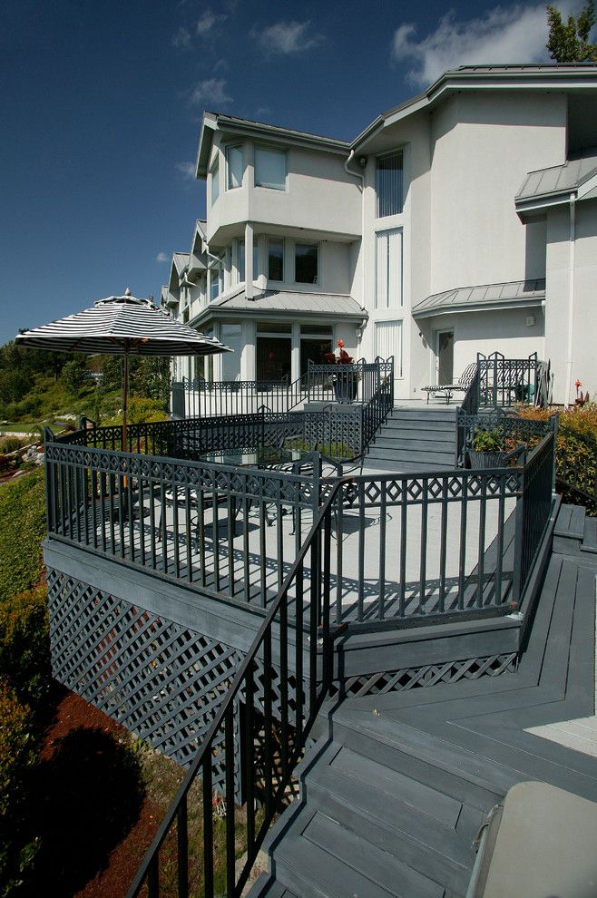 Trex Select for a Traditional Deck with a Black Deck and Seattle   Overlooking Puget Sound by Neu Construction, Inc