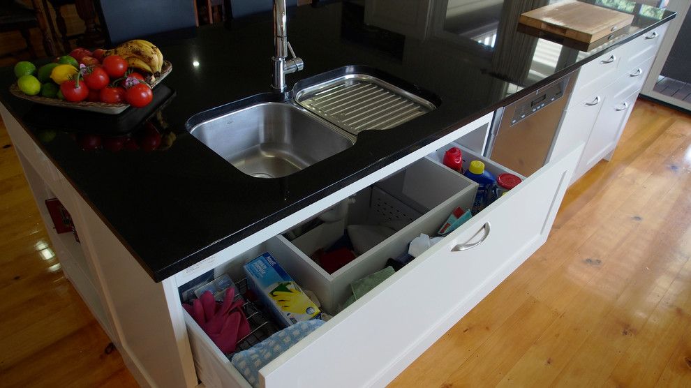 Tri County Plumbing for a Contemporary Kitchen with a Glass Splashback and Classic Shaker Style Kitchen   Granite Benchtops by Kitchens by Kathie