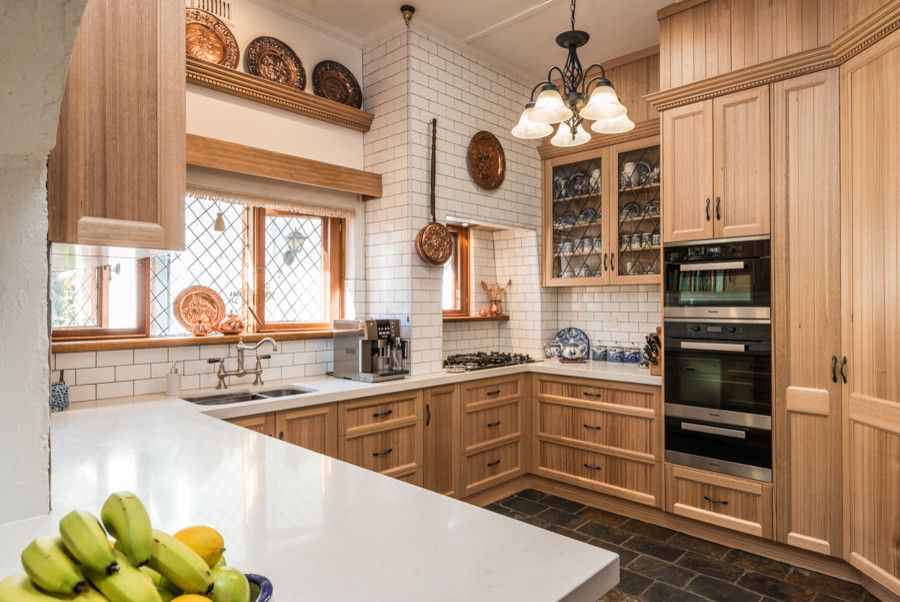 Tudor Oaks for a Traditional Kitchen with a Tasmanian Oak and Tudor Kitchen   Strathalbyn, Sa by Space Craft Joinery