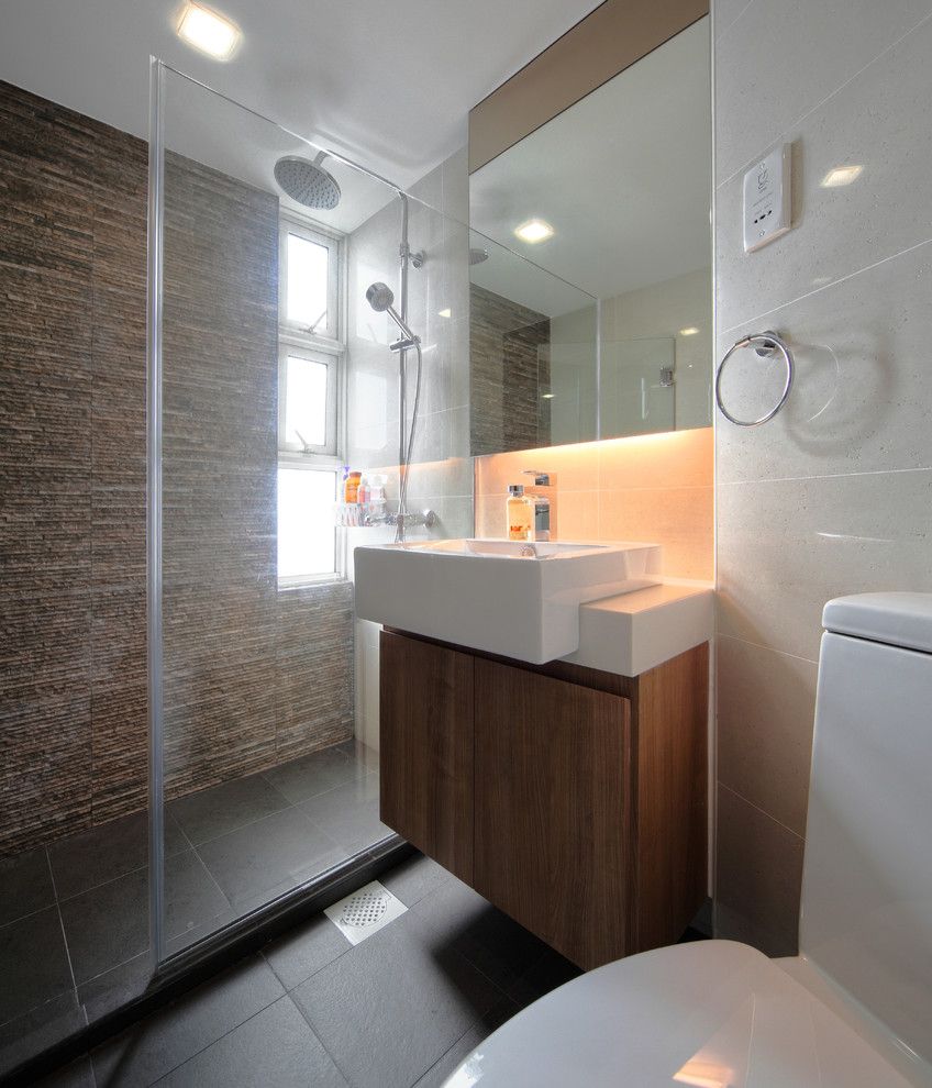 Vitreous China for a Contemporary Bathroom with a Windows and Pandan Valley Condo by the Interior Place (S) Pte Ltd