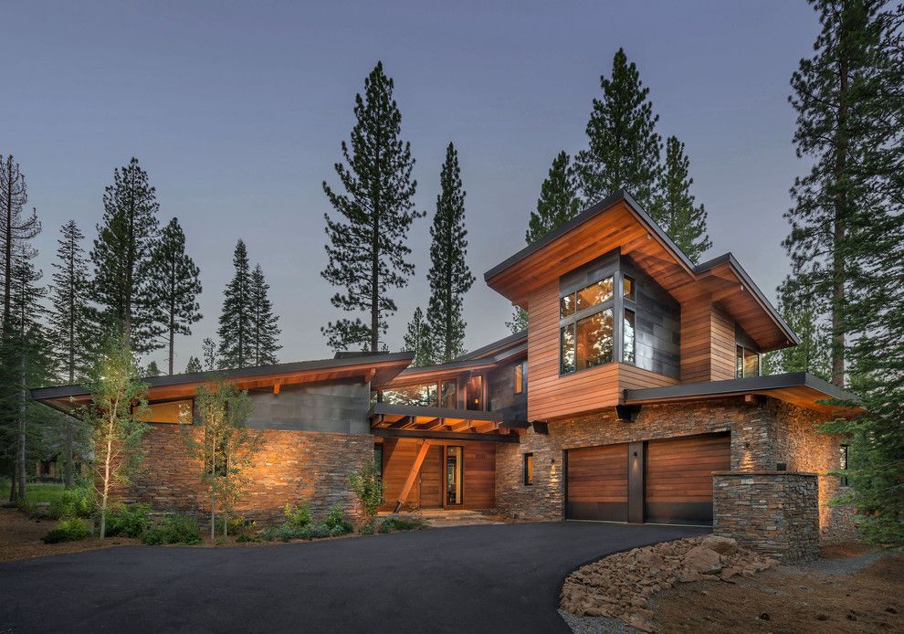 Weather Lakeside Ca for a Contemporary Exterior with a Wood Garage Door and Putter's Cabin by Ward Young Architecture & Planning   Truckee, Ca