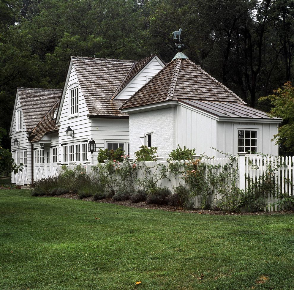 Westec for a Traditional Exterior with a Cedar Shingles and Banbury by Vincent Greene Architects