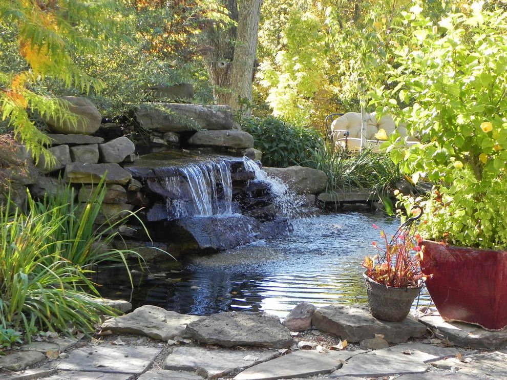 Www.esmas.com for a Traditional Landscape with a Landscape Designer and Kansas City Landscaping Landscape Design by Berry Outdoor Living, Inc.    Landscape Designer