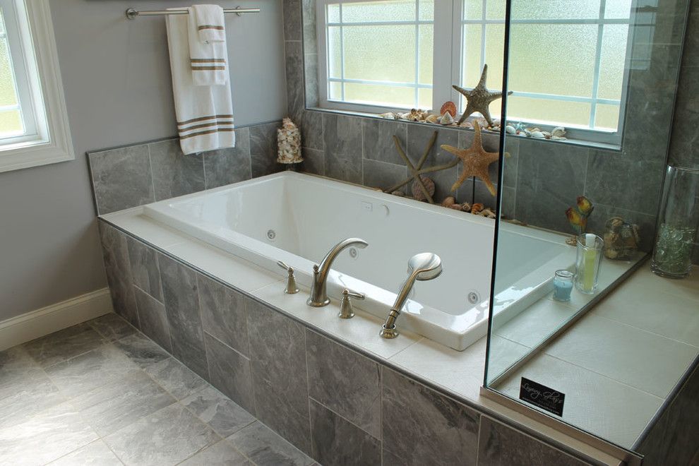 Www.raymourflanigan.com for a Traditional Bathroom with a Grey and Classic Porcelain Collection by Best Tile